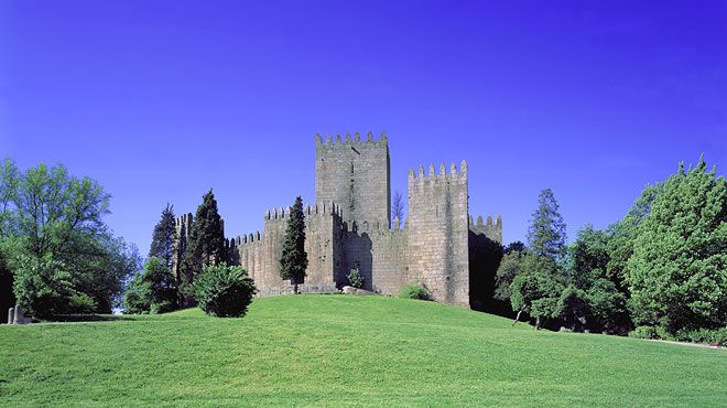 Castelo de Guimarães
Plaats: Guimarães Castelo de Guimarães
Plaats: Guimarães