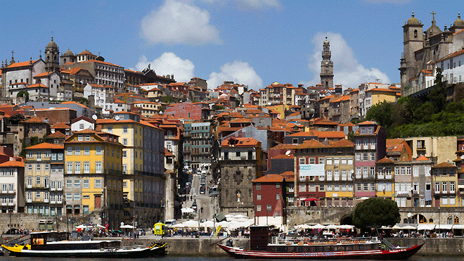 Torre dos Clérigos
Place: Porto
Photo: André Carvalhoi