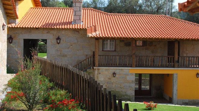 Quinta de Caldezes
Lugar Moure
Foto: Quinta de Caldezes Quinta de Caldezes
Lugar Moure
Foto: Quinta de Caldezes