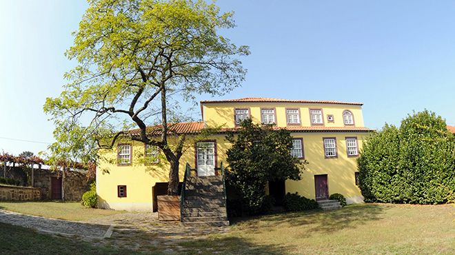 Casa de Camilo - Museu
Lieu: São Miguel de Seide / V. N. Famalicão Casa de Camilo - Museu
Lieu: São Miguel de Seide / V. N. Famalicão
