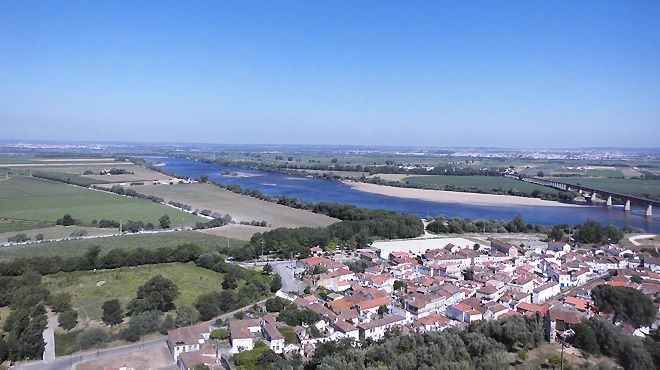 Welcome to My Land
Local: Santarém
Foto: Welcome to My Land Welcome to My Land
Local: Santarém
Foto: Welcome to My Land