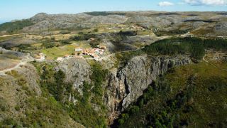 Geoparque de Arouca
Place: Arouca
Photo: Associação Geoparque Arouca Geoparque de Arouca
Place: Arouca
Photo: Associação Geoparque Arouca