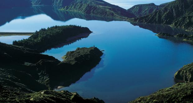 Lagoa do Fogo em S. Miguel
Place: Açores
Photo: Maurício de Abreu Lagoa do Fogo em S. Miguel
Place: Açores
Photo: Maurício de Abreu