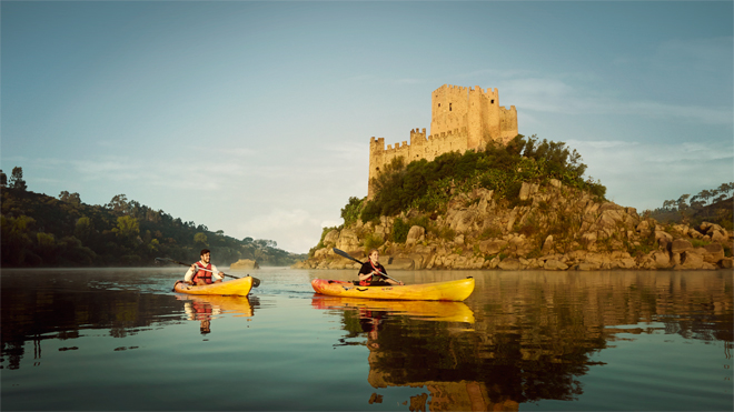 Castelo de Almourol by Yves Callewaert