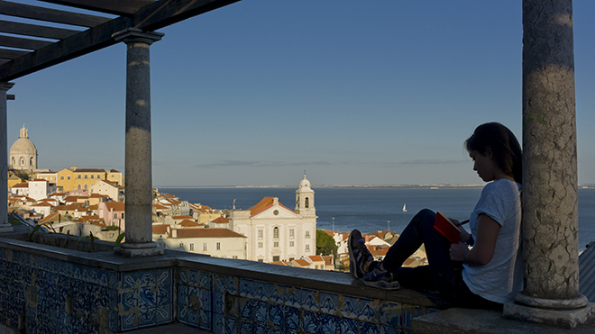 Lisboa - Miradouro de Santa Luzia - Clara Azevedo