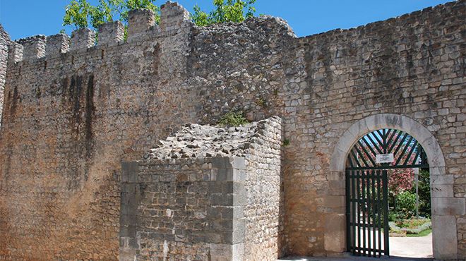 Castelo e Muralhas de Tavira
Ort: Tavira
Foto: F32-Turismo do Algarve Castelo e Muralhas de Tavira
Ort: Tavira
Foto: F32-Turismo do Algarve